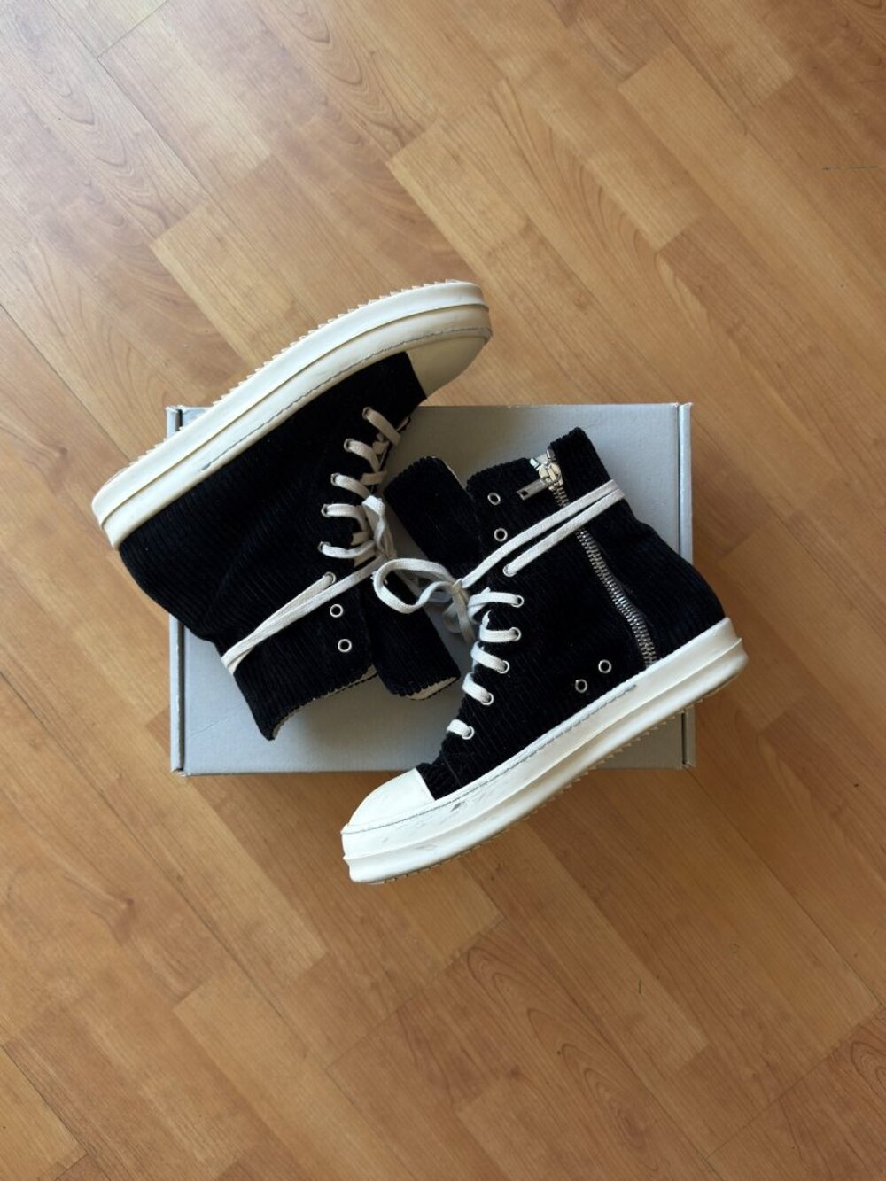 Rick Owens DRKSHDW Corduroy High-Top Sneakers Black/Milk Size 42.5